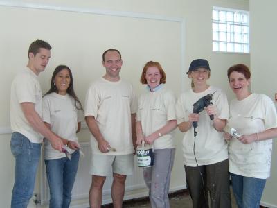 Deutsche Bank volunteers at the Colombo Centre