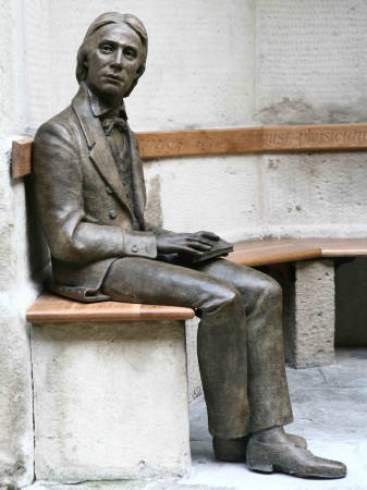 John Keats statue