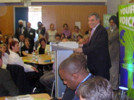 Gordon Brown visits Beormund Community Centre