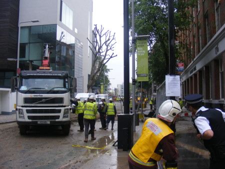 Second annual great flood of Tooley Street: burst water main causes havoc