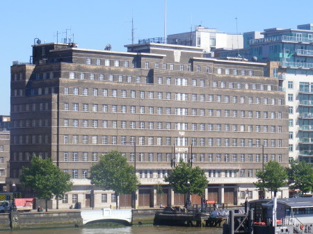 8 Albert Embankment