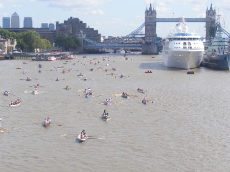 Great River Race competitors in the Pool of London