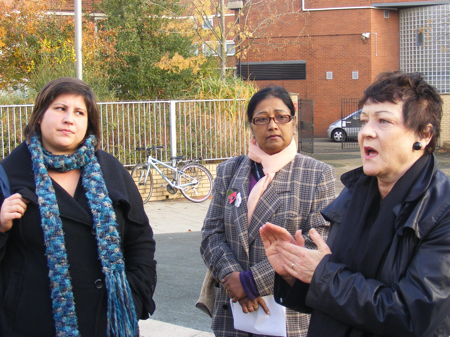 Baroness Ludford at Alfred Salter Playground