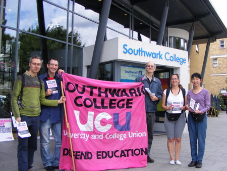 Public sector strike: march and picket lines in SE1