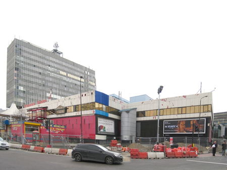 Elephant & Castle Shopping Centre’s blue makeover completed
