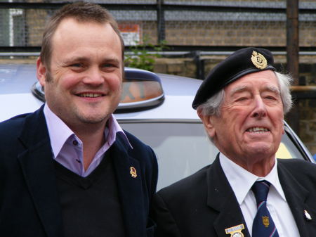 Boris Johnson and Al Murray in Waterloo to meet Holland-bound war veterans