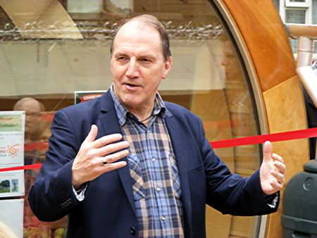 simon hughes mp