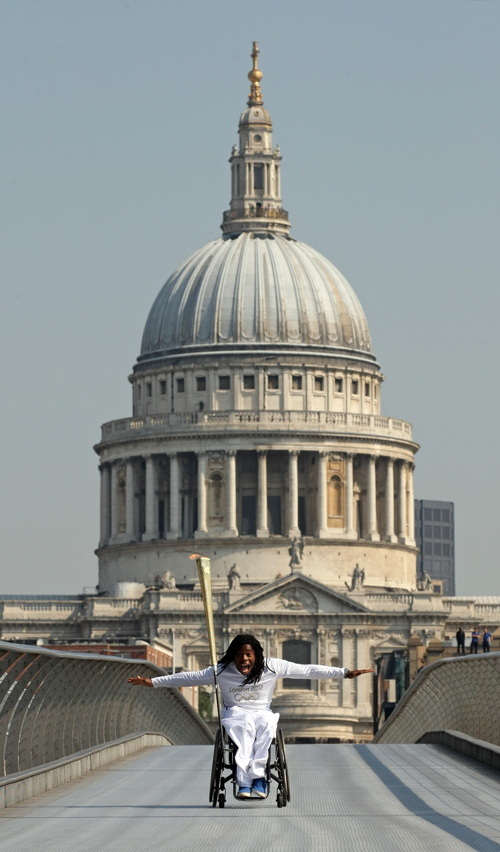 Ade Adepitan