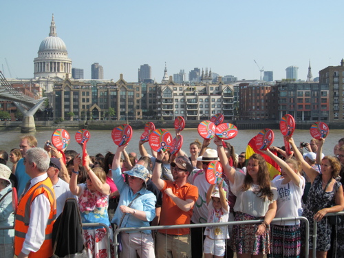 Spectators on Bankside