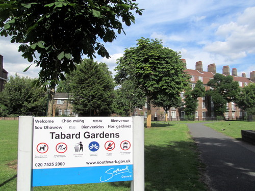 Tabard Gardens gains Green Flag award for first time