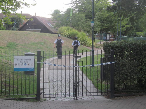 Leathermarket Gardens shut for police search after 'altercation'