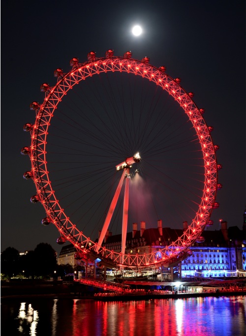 London Eye reopens with new Coca-Cola branding