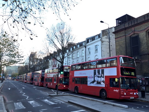 Security alert shuts Blackfriars Road