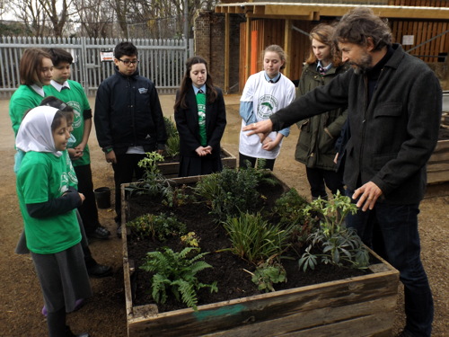 Local kids get planting masterclass from Garden Bridge’s Dan Pearson