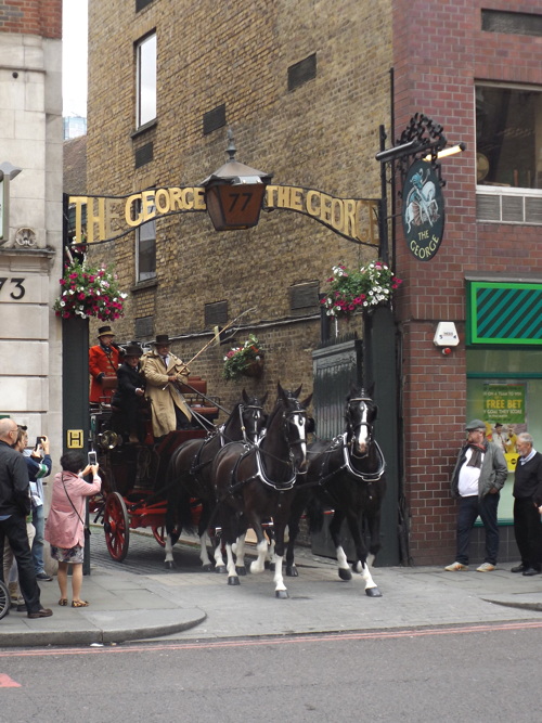 Horse-drawn mail coach at George Inn to celebrate Royal Mail 500