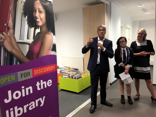 Waterloo Library: council leader opens temporary venue