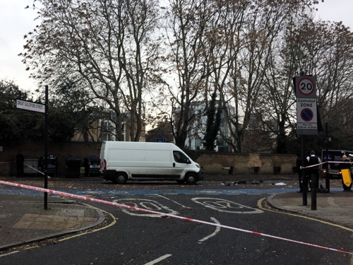 Southwark Bridge Road: cyclist ‘critical’ after van collision