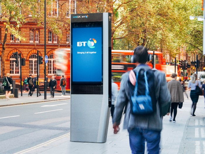 Phone boxes to be replaced by kiosks offering free calls, USB, wifi