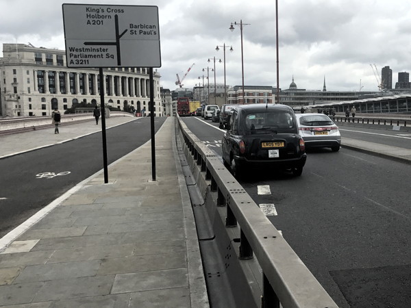 Blackfriars Bridge latest river crossing to get security barriers