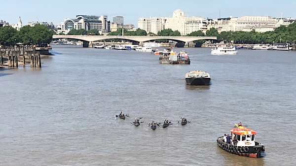 Jodie Kidd kayaks down the Thames to remember Cockleshell Heroes