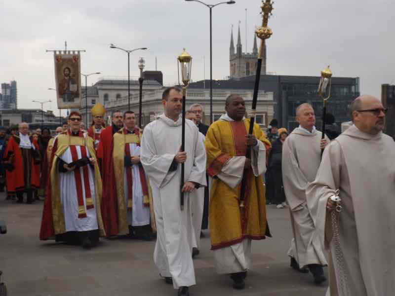 Terrorist victims remembered on London Bridge 