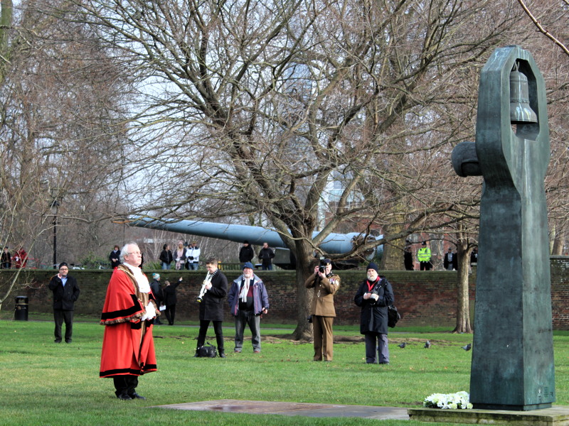 Southwark remembers the Holocaust on eve of 2018 memorial day