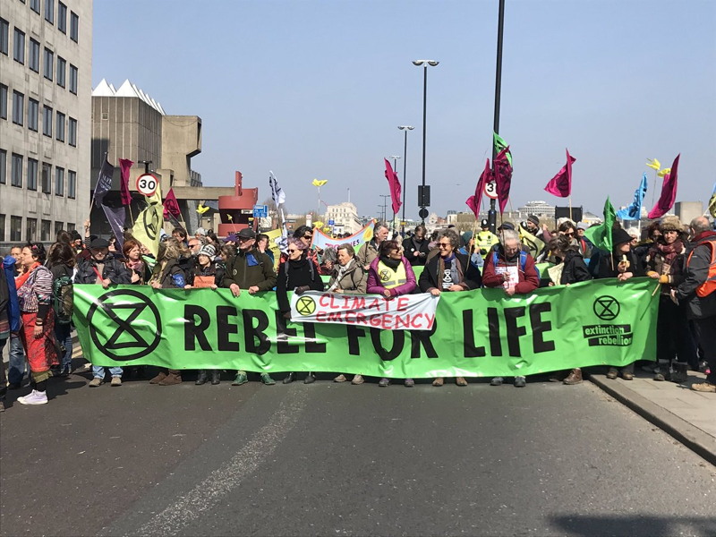 Environmental protesters block Waterloo Bridge