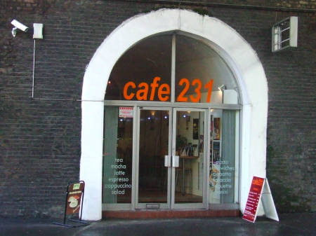 http://www.london-se1.co.uk/restaurants/images/071205_cafe231.jpg