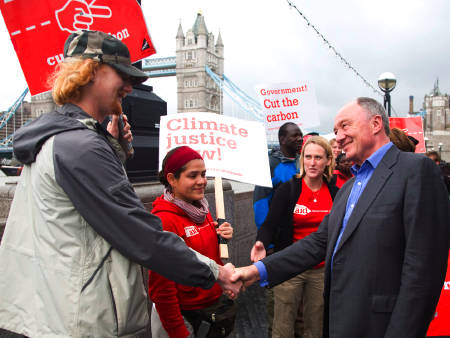 Cut the Carbon march reaches SE1