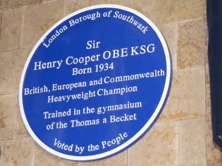 The blue plaque outside the Thomas a Becket
