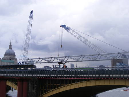 First section of Blackfriars Station roof lifted into place