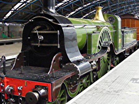 Engineer’s great great grandson visits Waterloo to see Railway Children locomotive