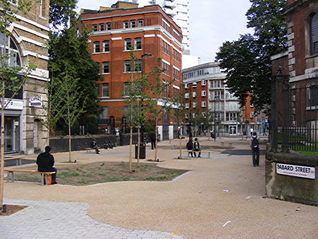 Tabard Street piazza