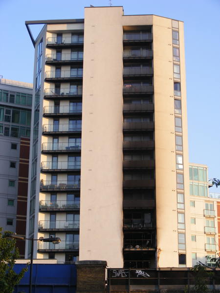 Fire at Salamanca Tower near Albert Embankment