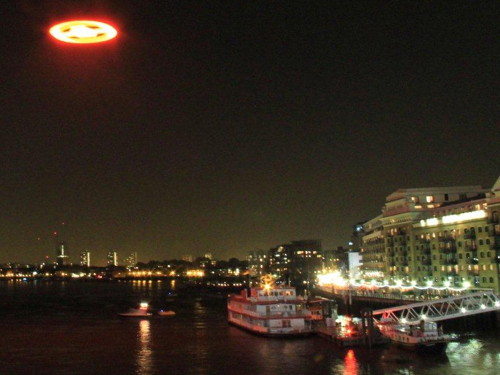 Microsoft ‘flying saucer’ at Tower Bridge for Halo 4 launch