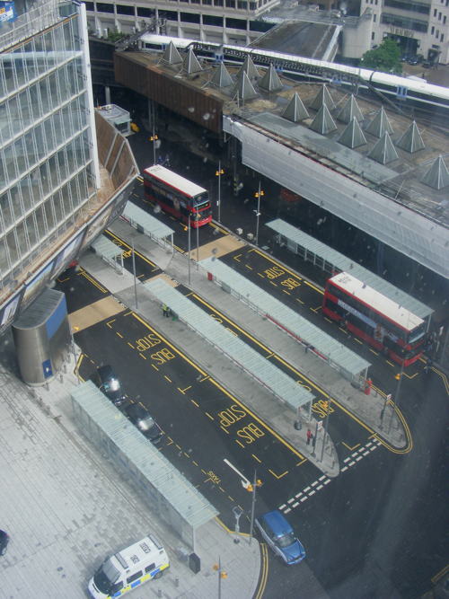 Collapsed sewer shuts London Bridge Bus Station for a week