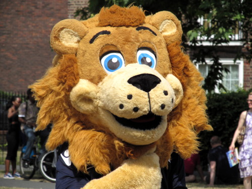 Zampa lion