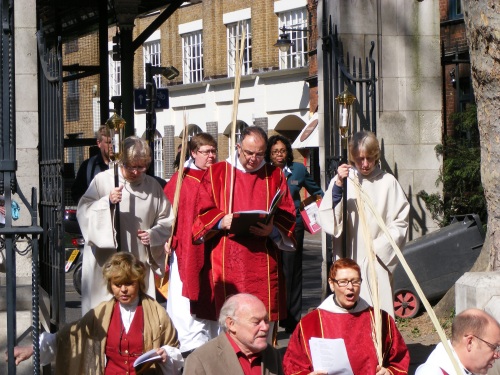 Southwark Cathedral palm procession in Borough Market