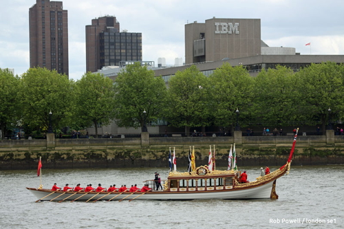 Queen’s row barge Gloriana returns to tidal Thames for Tudor Pull