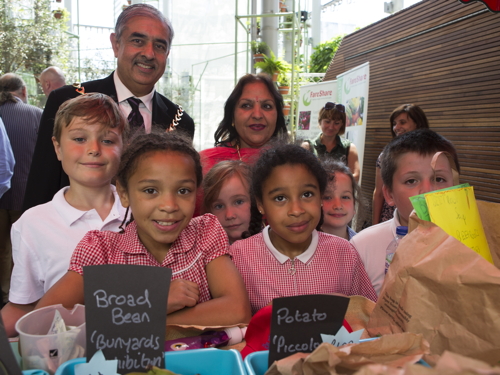 Southwark schoolchildren sell local produce at Borough Market