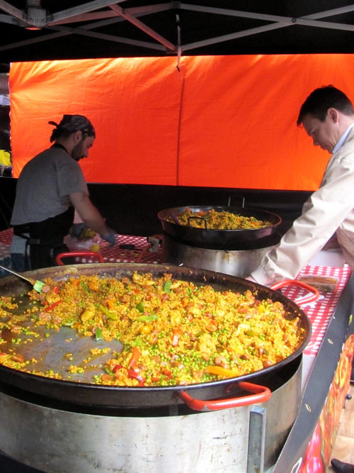 Blue Fin Food Festival: lunchtime food market in Canvey Street