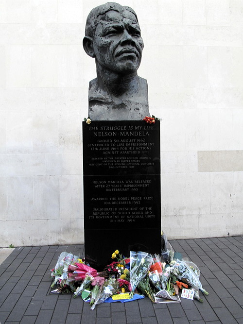South Bank’s bust of Nelson Mandela given grade II listed status