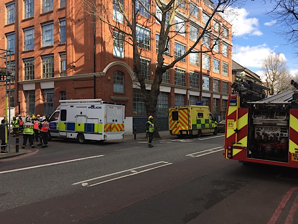 Emergency services probe ‘suspicious powder’ in Boss Street