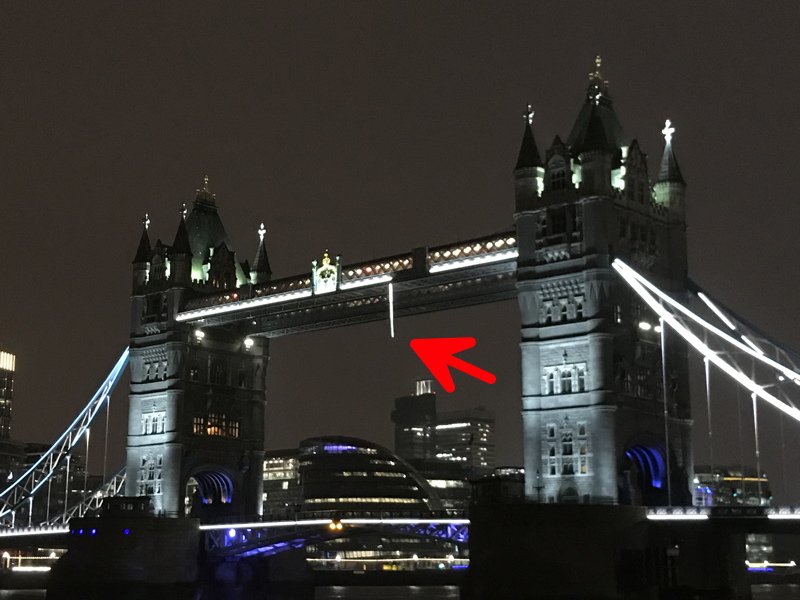Tower Bridge closed after London 2012 lighting comes loose