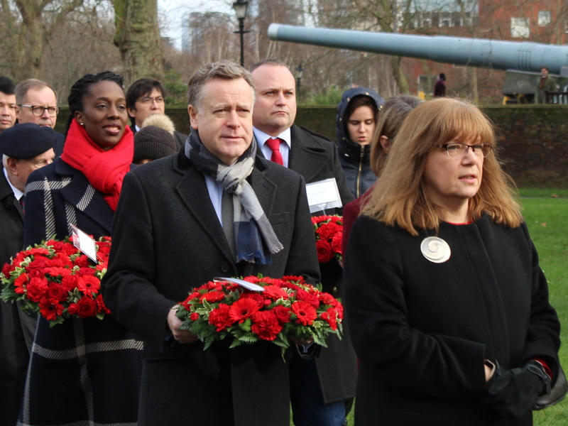 Holocaust Memorial Day: wreaths laid in GMH Park