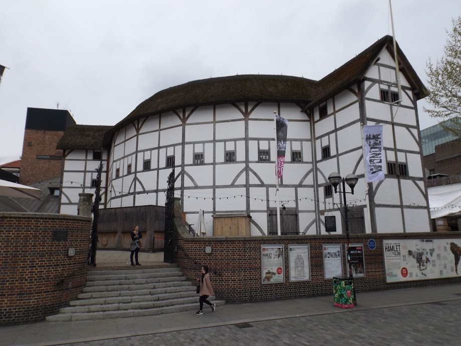Shakespeare’s Globe warns it’s at risk of closure due to COVID-19
