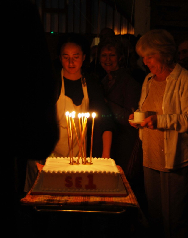 cake_by_candlelight_3.jpg